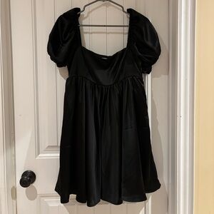 Elegant Black Puff Sleeve Dress